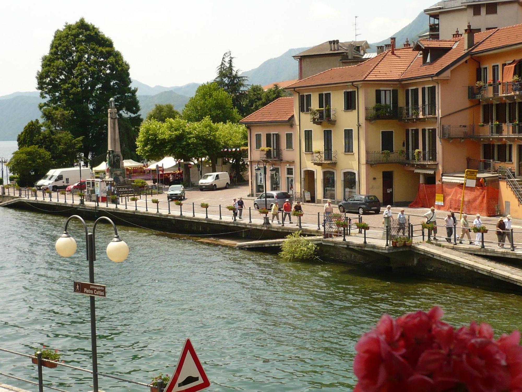 Croce Bianca Hotel Omegna Buitenkant foto